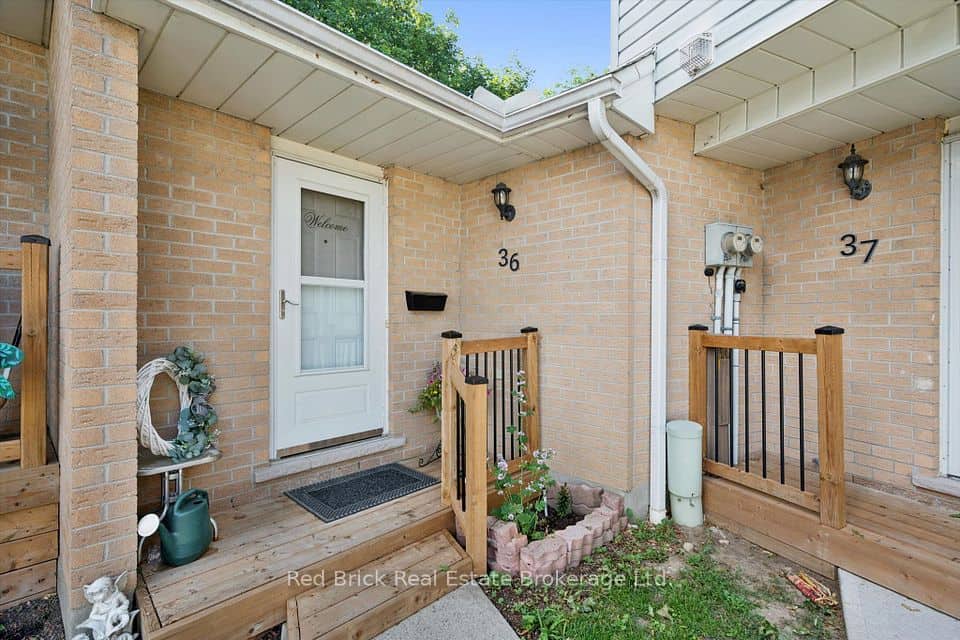 90 Ferman Drive, Guelph, Guelph