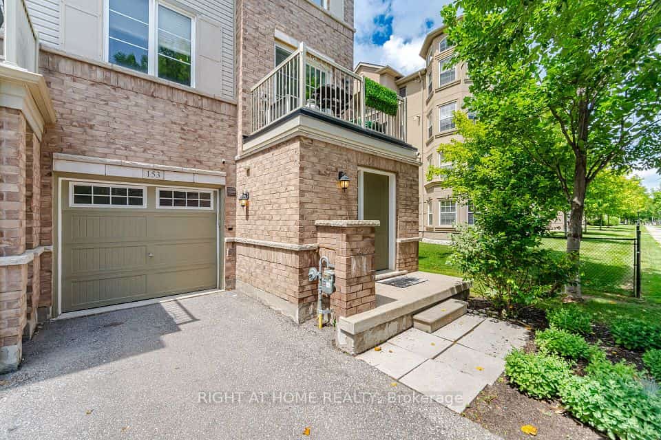 165 Hampshire Way #153, Milton, ON L9T 8M7