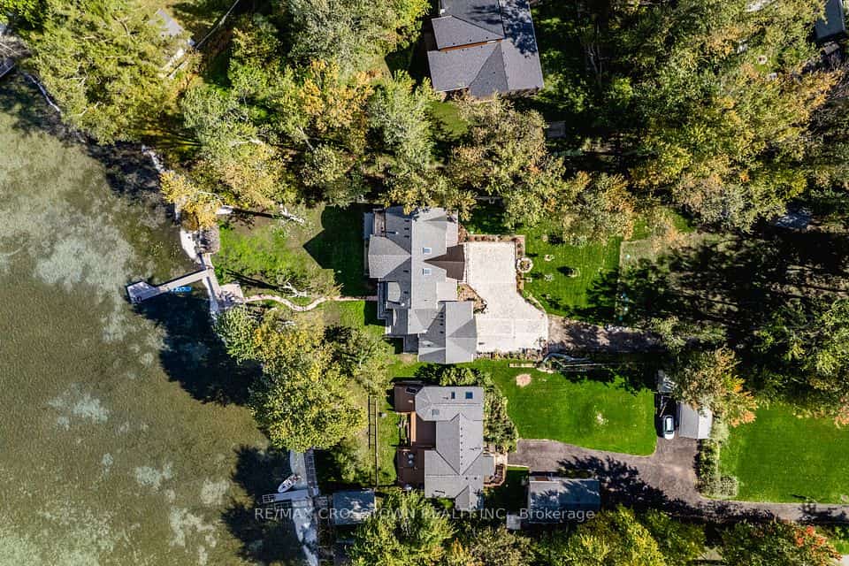 178 Moores Beach Road, Georgina, ON L0E 1N0