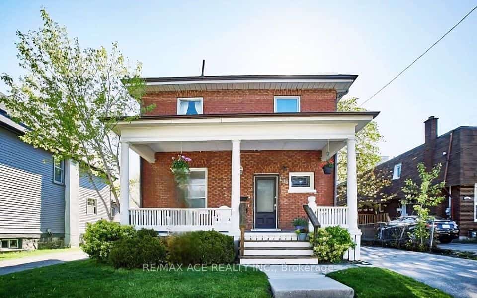 238 Mary Street N, Oshawa, ON L1G 5C4