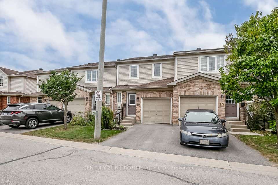 430 Mapleview Drive E #18, Barrie, ON L4N 0H4