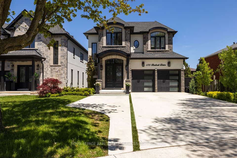 175 Burloak Drive W, Oakville, ON L6L 6E6