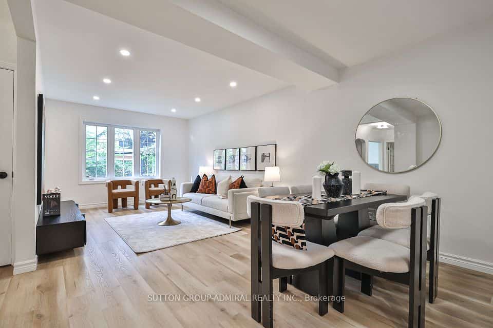 81 Yorkview Drive, Toronto, ON M2R 1J9