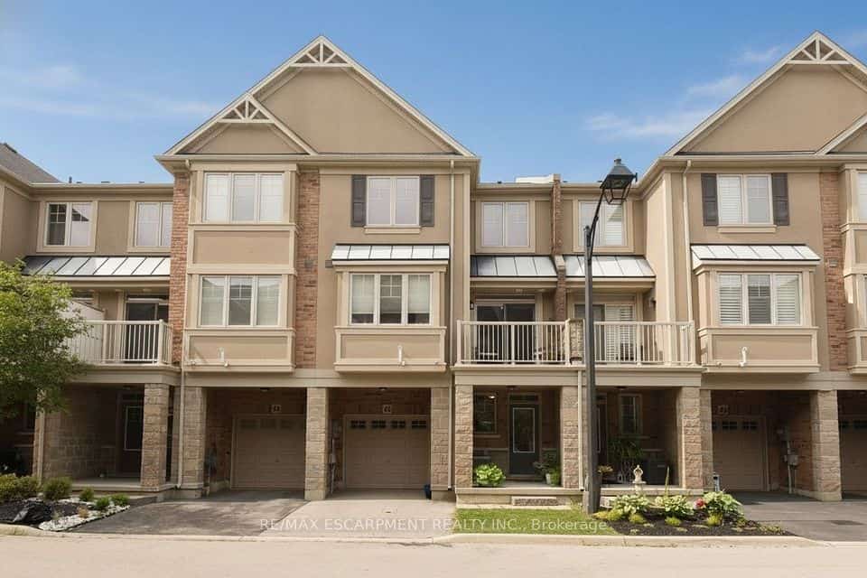 201 Westbank Trail #43, Hamilton, ON L8J 0H4