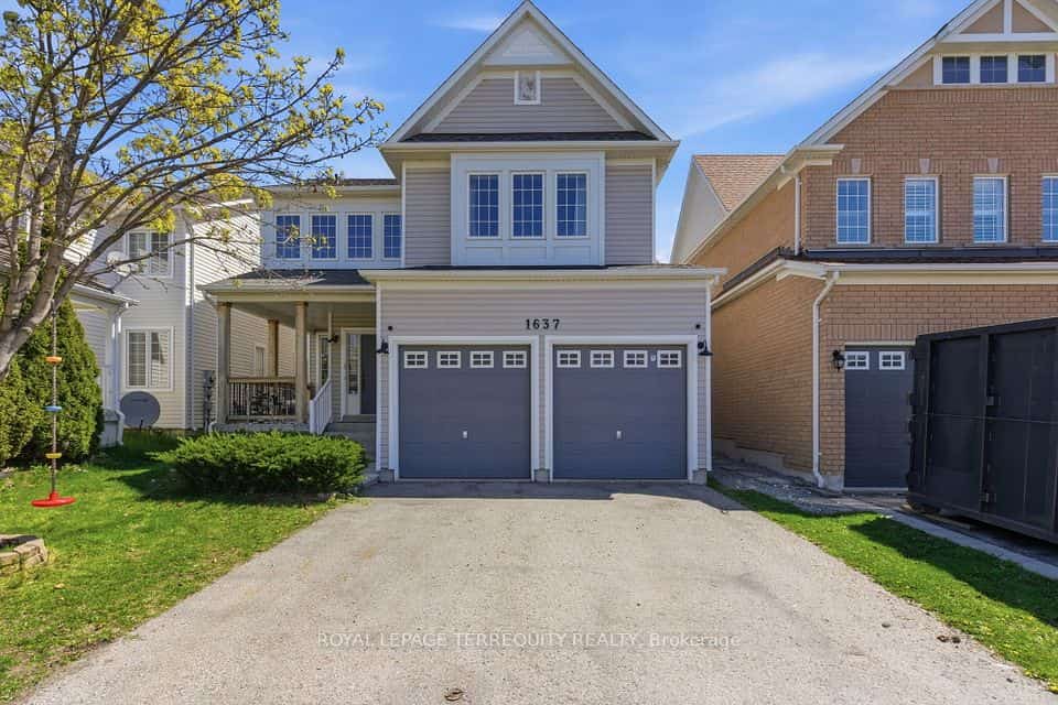 1637 Grandview Street N, Oshawa, ON L1K 0A6