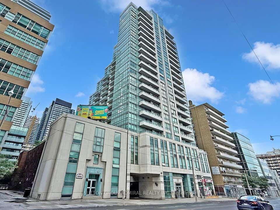 212 Eglinton Avenue E #1005, Toronto, ON M4P 1K2