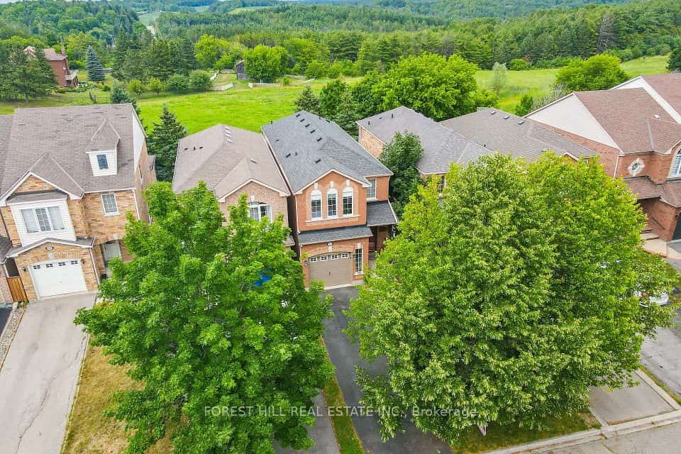 92 Senator Way, Caledon, ON L7E 2S6