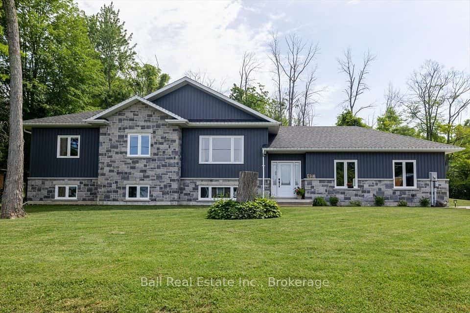 47 Easy Street, Georgina, ON L0E 1N0