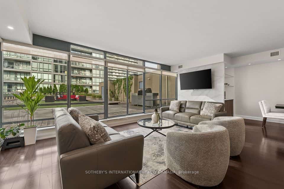 The Hudson, Toronto