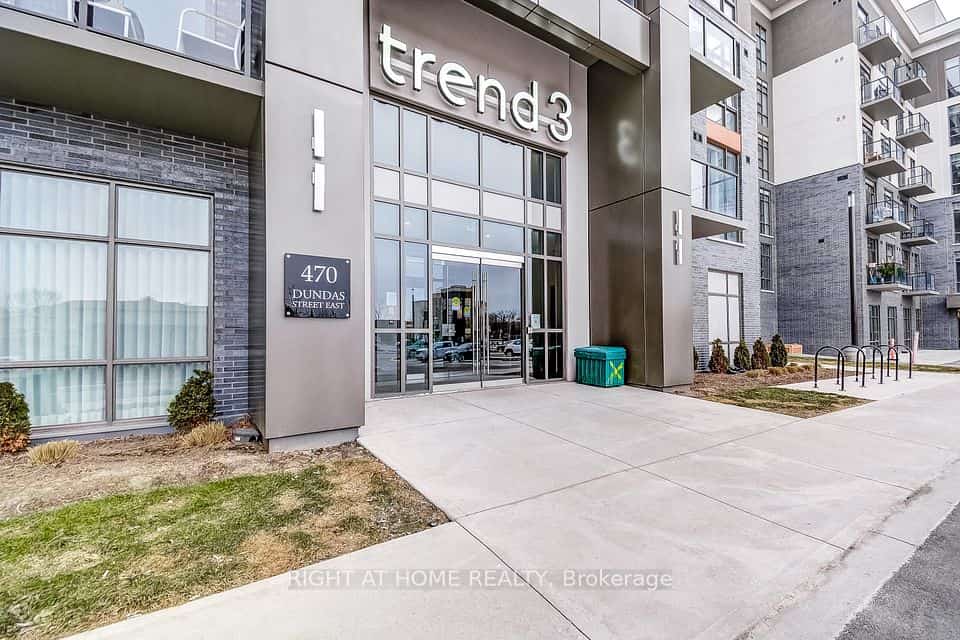 470 Dundas Street E, Hamilton