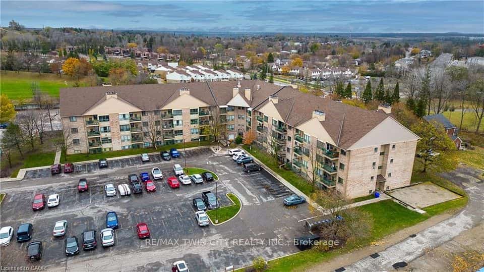 Chicopee Terrace, Kitchener