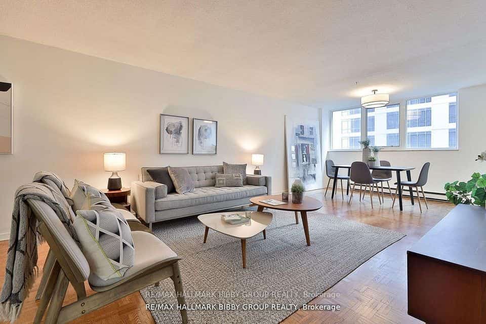 360 Bloor Street E #1007, Toronto, ON M4W 3M3