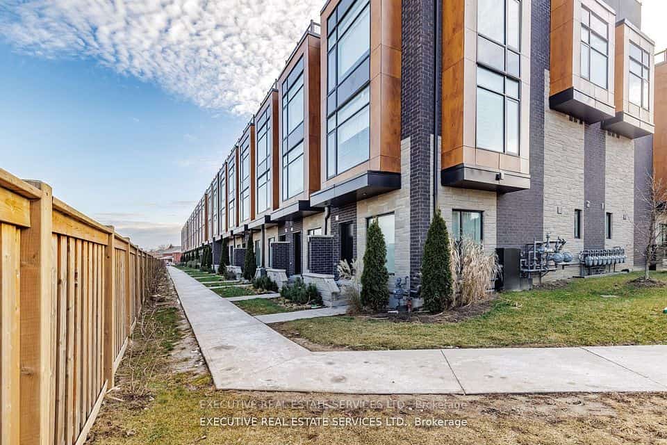 200 Malta Avenue, Brampton