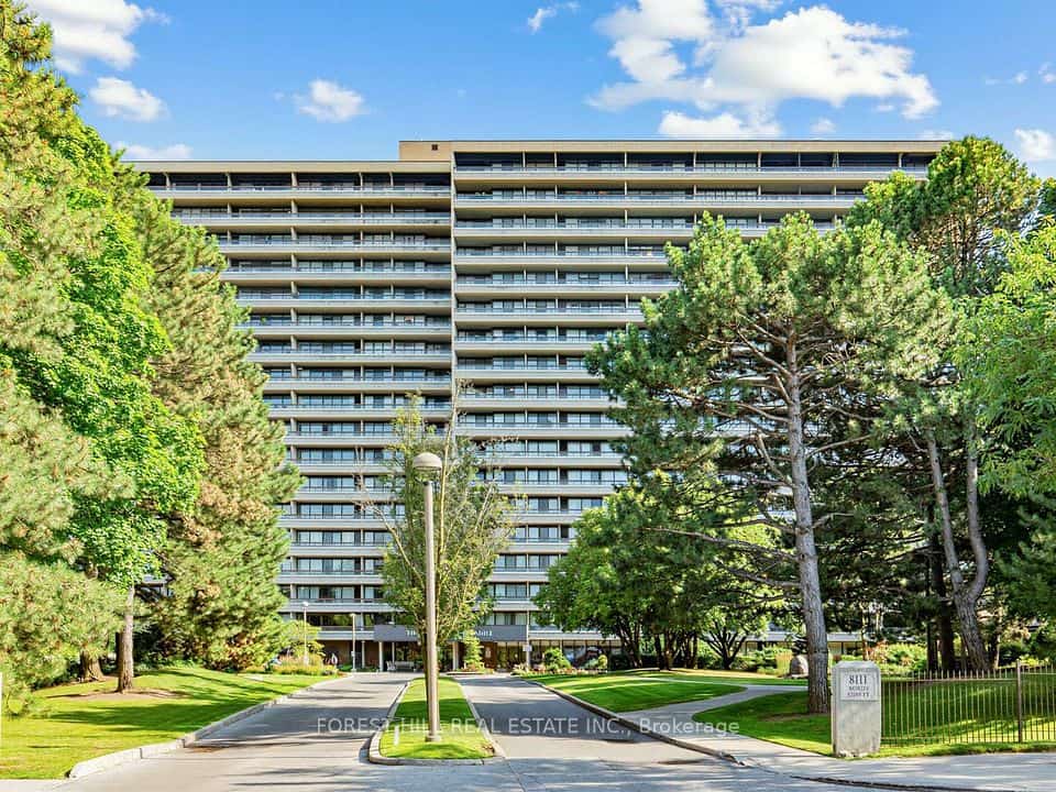 8111 Yonge Street #1209, Markham, ON L3T 4V9