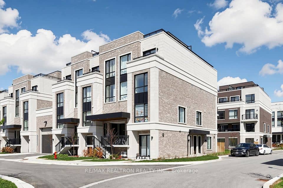 10 Walder Lane W, Richmond Hill