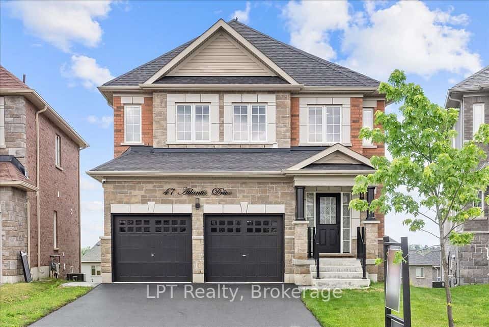 47 Atlantis Drive, Orillia, ON L3V 8L4