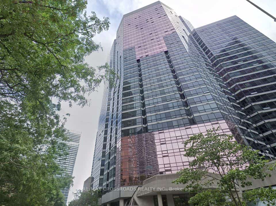 1001 Bay, Toronto
