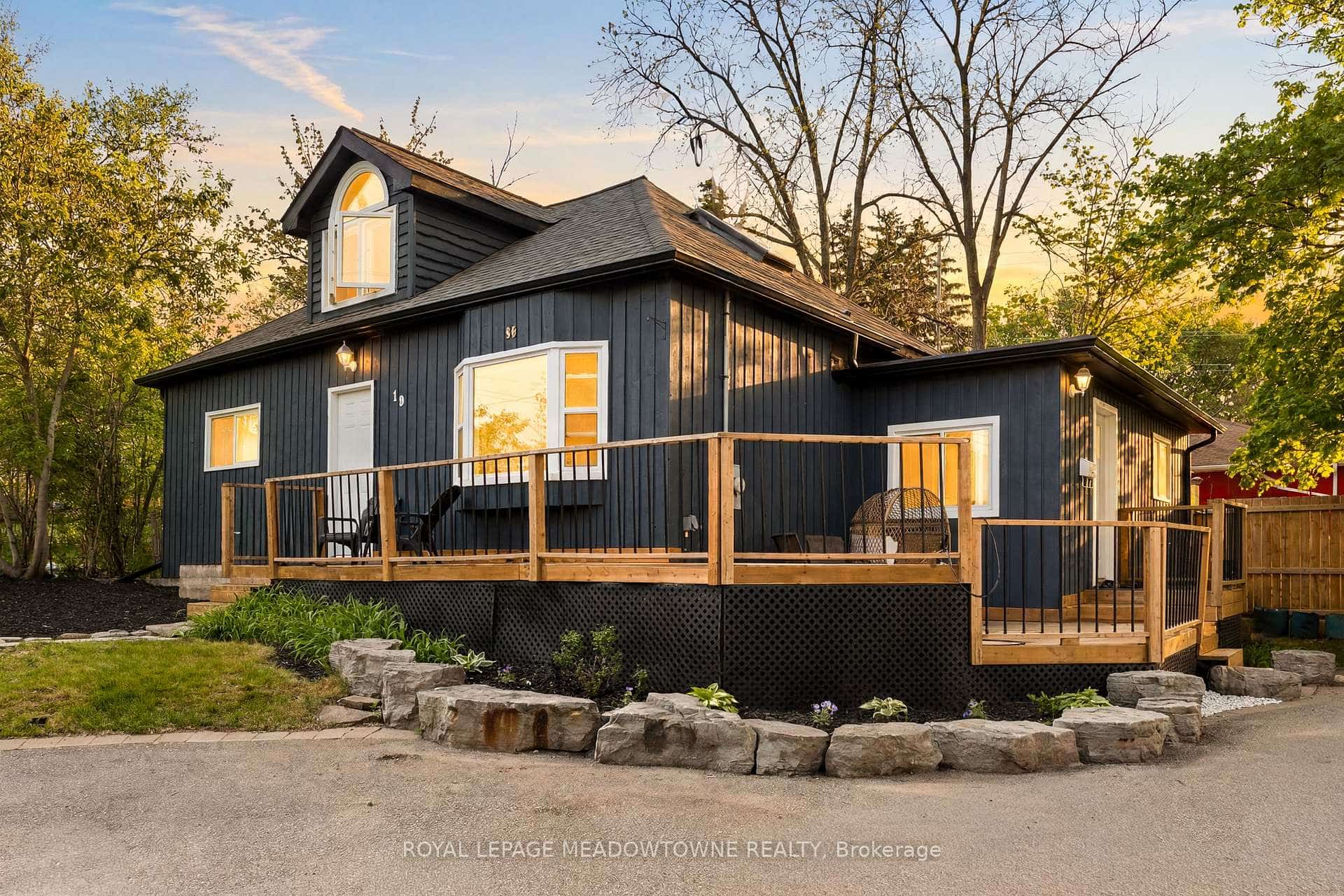 10 Back Street, Halton Hills, ON L7G 3Y6