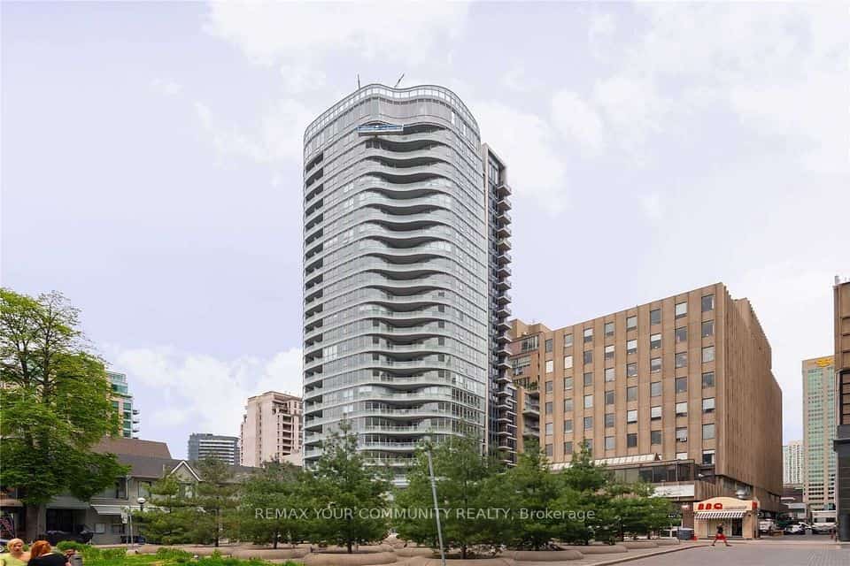 88 Cumberland Street #203, Toronto, ON M5R 1A3
