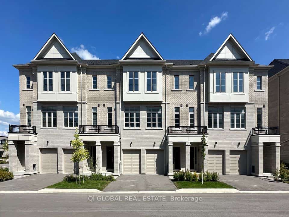 1655 Palmers Sawmill Road #403, Pickering, ON L1X 0R3