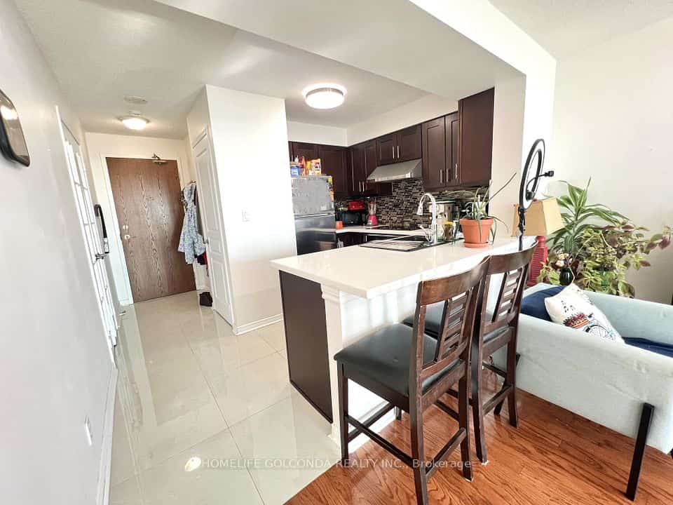 4879 Kimbermount Avenue #1602, Mississauga, ON L5M 7R8