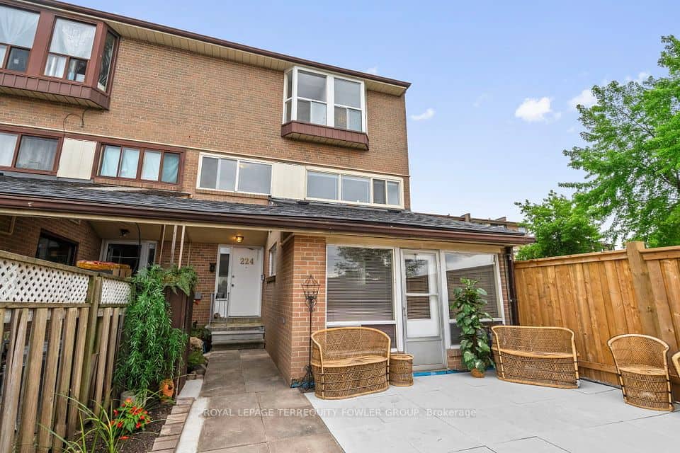 260 John Garland Boulevard, Toronto