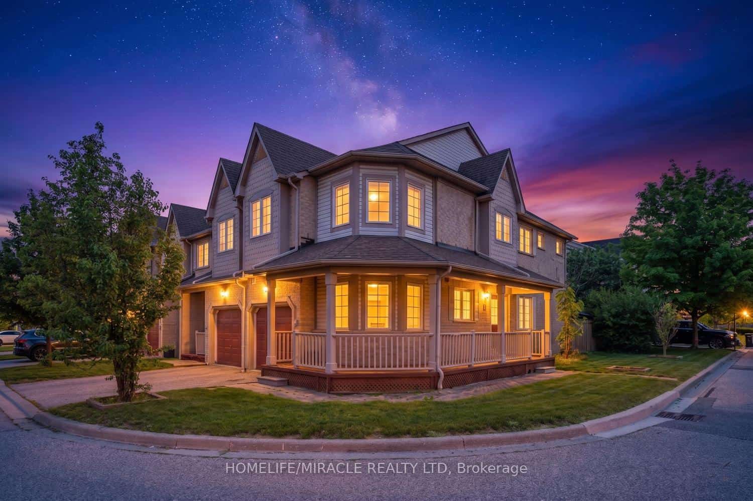 7284 Bellshire Gate #12, Mississauga, ON L5N 8E3
