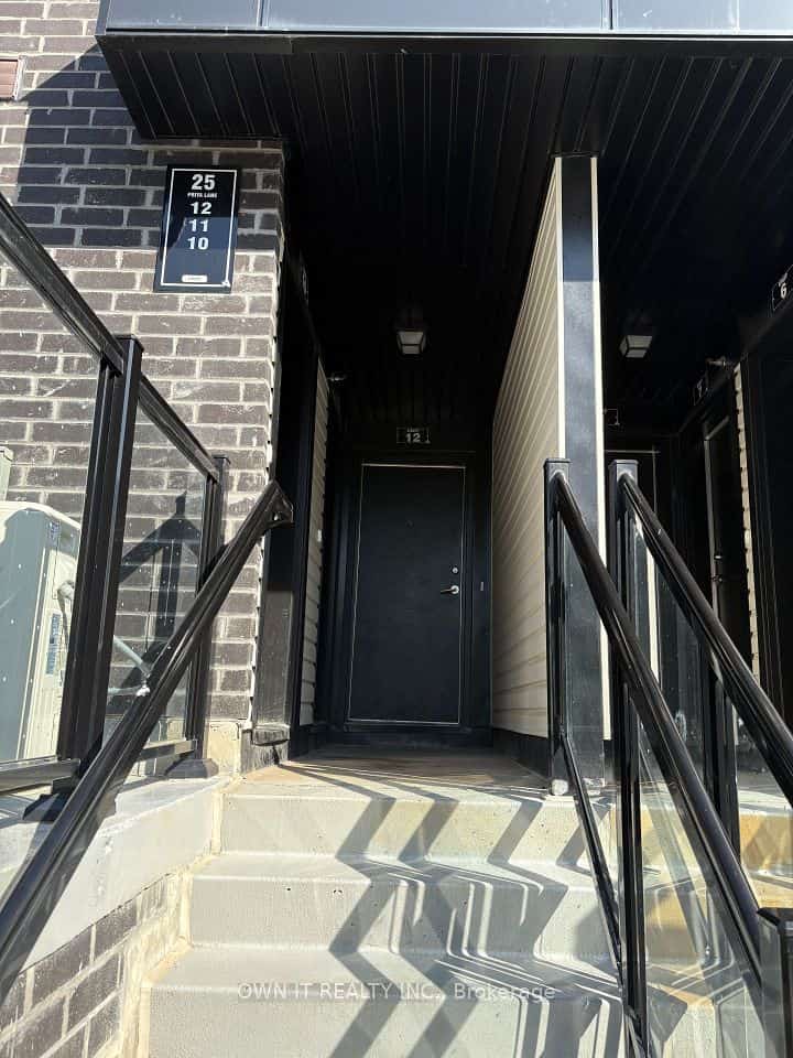 25 Priya Lane #12, Toronto, ON M1B 0E8