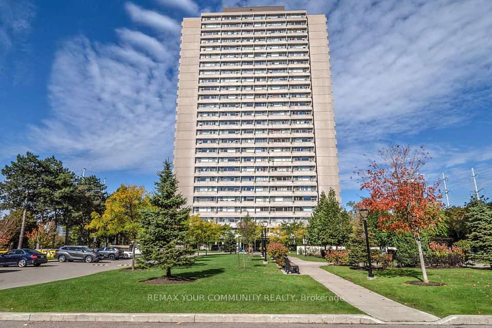735 Don Mills Road #2108, Toronto, ON M3C 1T1