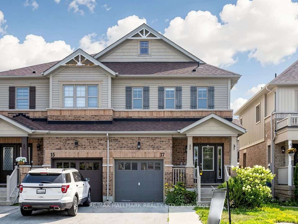 17 Hoard Avenue S, New Tecumseth, ON L9R 0M4