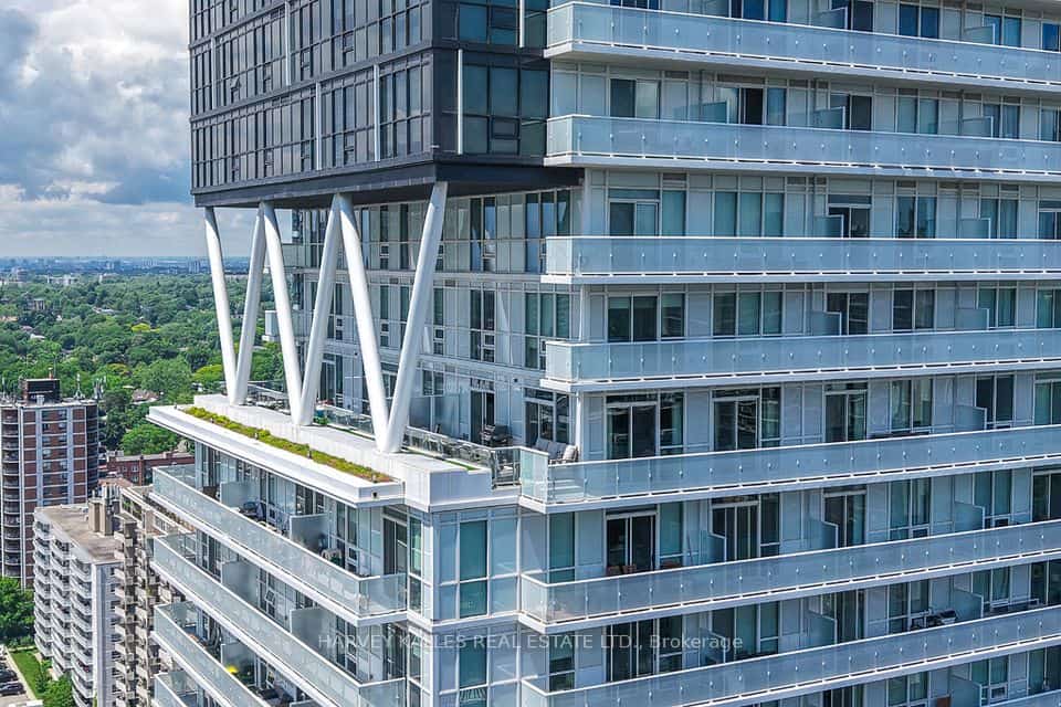 101 Erskine Avenue #2407, Toronto, ON M4P 0C5
