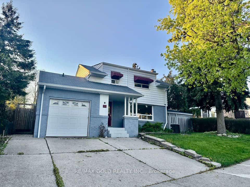 52 Eldomar Avenue, Brampton, ON L6W 3N7