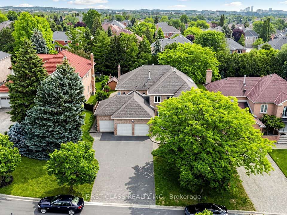 9 Westpoint Court, Richmond Hill, ON L4B 2V6