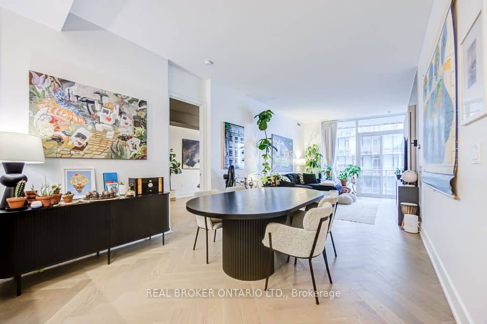 29 Queens Quay E, Toronto