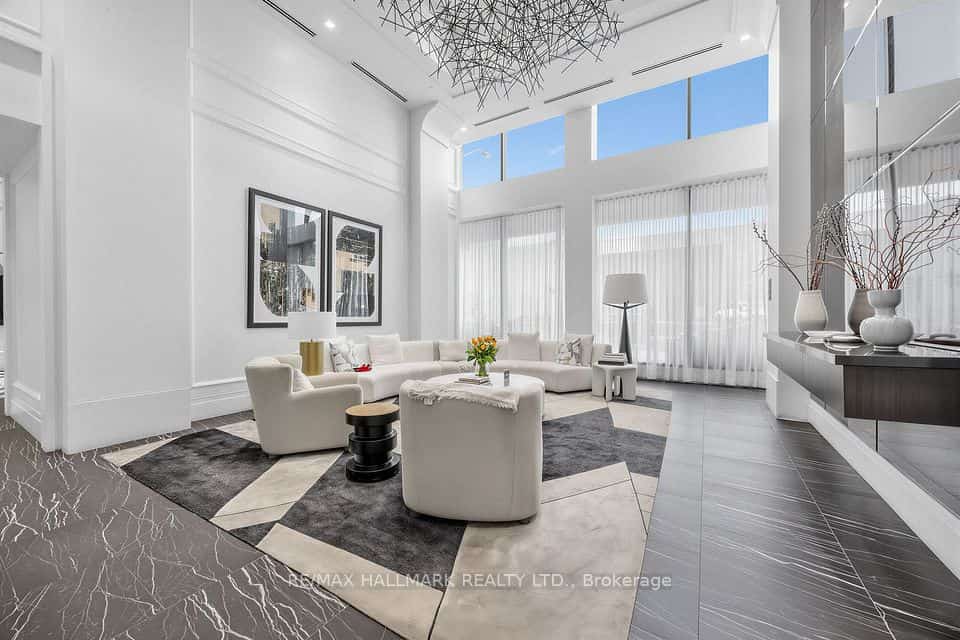 33 Frederick Todd Way #902, Toronto, ON M1S 2K2