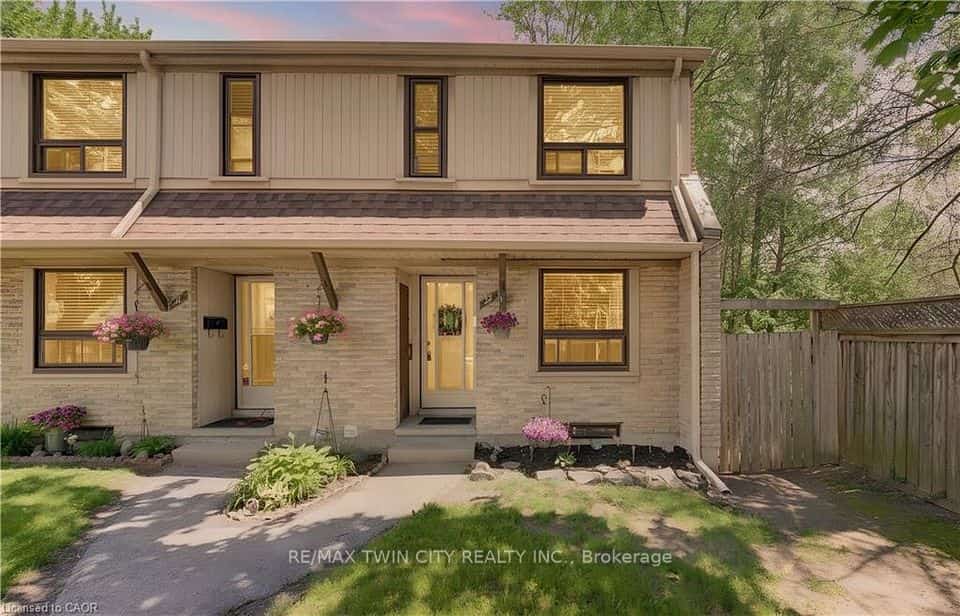 280 THALER Avenue #22, Kitchener, ON N2A 1R6