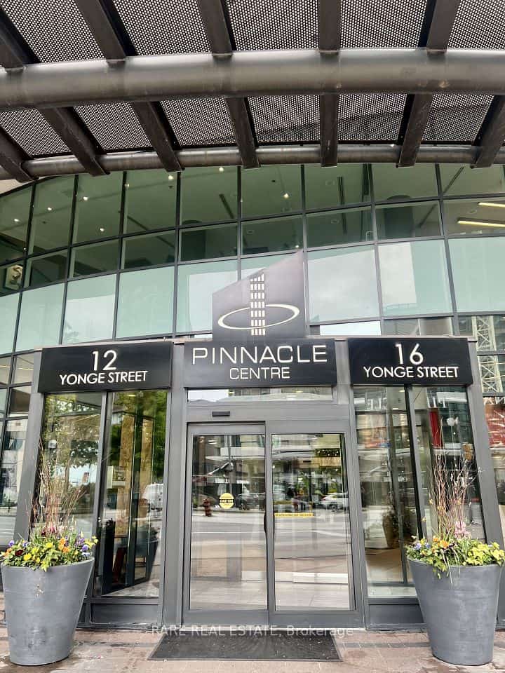 12 Yonge Street N #501, Toronto, ON M5E 1Z9