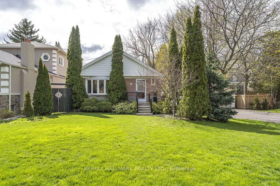 89 Scarborough Heights Boulevard, Toronto, ON M1M 2V5