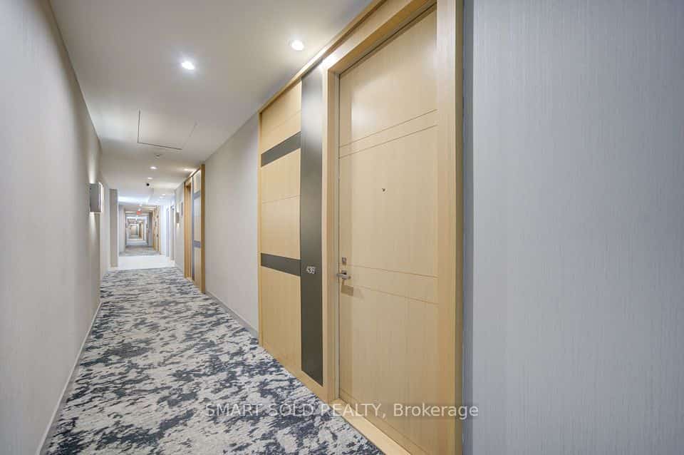 39 Queens Quay E #436, Toronto, ON M5E 0A5