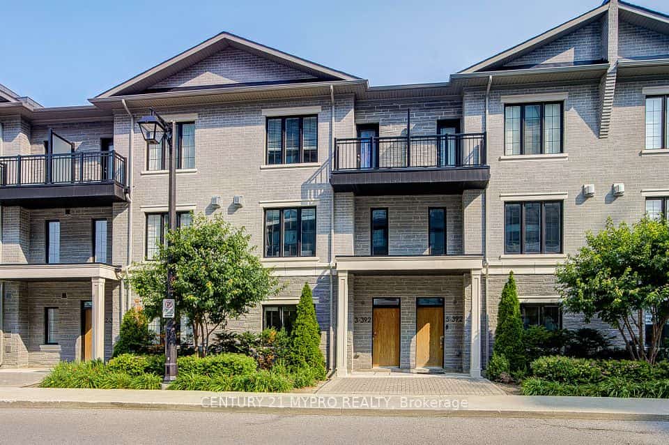 392 Highway 7 Road E #TH3, Richmond Hill, ON L3B 0G5