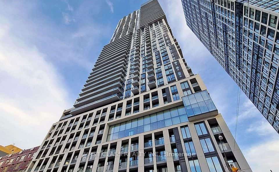 251 Jarvis Street #826, Toronto, ON M5B 0C3