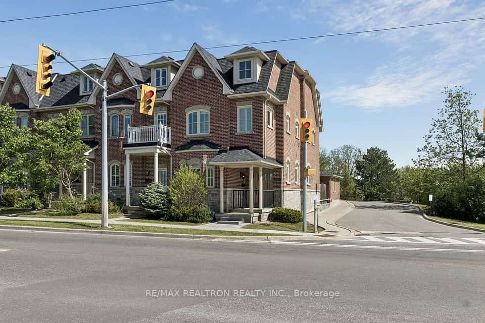37 Bullock Drive, Markham, ON L3P 8P1