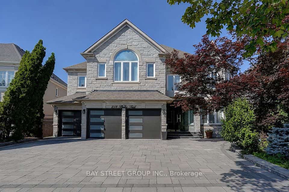 218 Boake Trail, Richmond Hill, ON L4B 3Z6