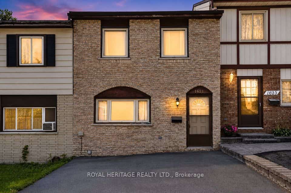 1621 Applewood Crescent, Peterborough, ON K9K 1N3