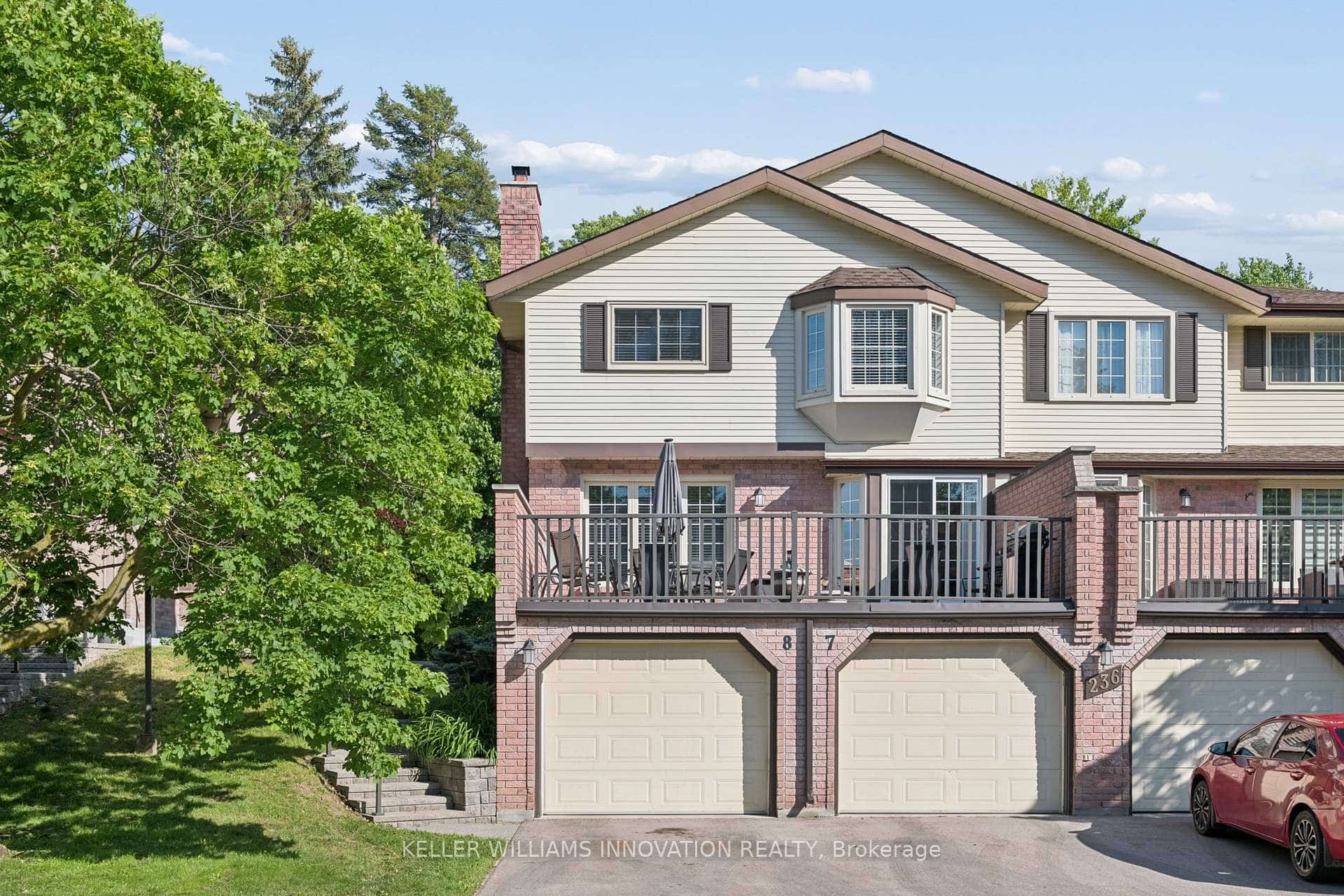 236 Kingswood Drive #8, Kitchener, ON N2E 2K2