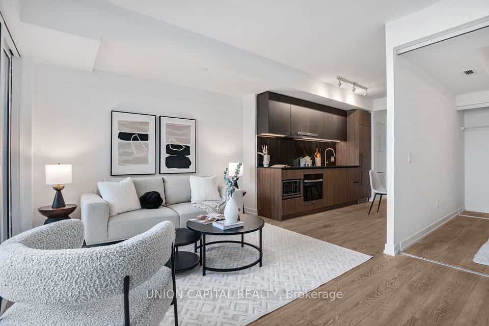1100 Sheppard Avenue W #835, Toronto, ON M3K 0E4
