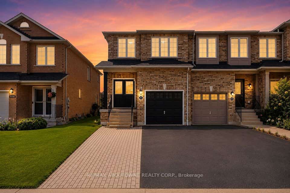 5233 Thornburn Drive, Burlington, ON L7L 6R3