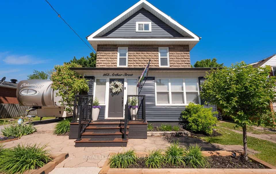 265 Arthur Street, Halton Hills, ON L7J 1M2