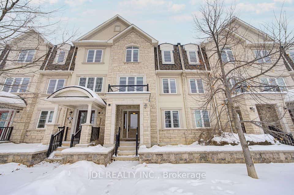 3002 Preserve Drive #25, Oakville, ON L6M 0V5
