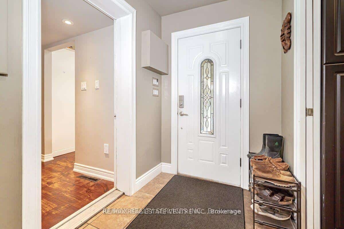 104 Kennedy Road, Caledon, ON L7C 2A7